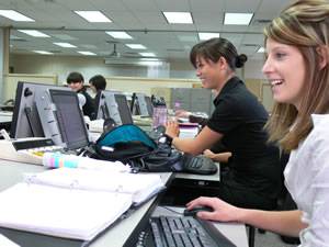 Du học Canada – Quản trị Văn phòng Nha khoa - George Brown College